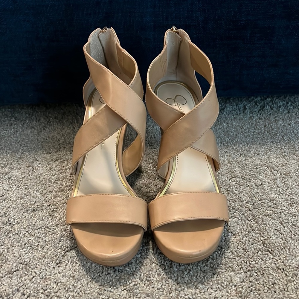 Jessica Simpson tan wedge